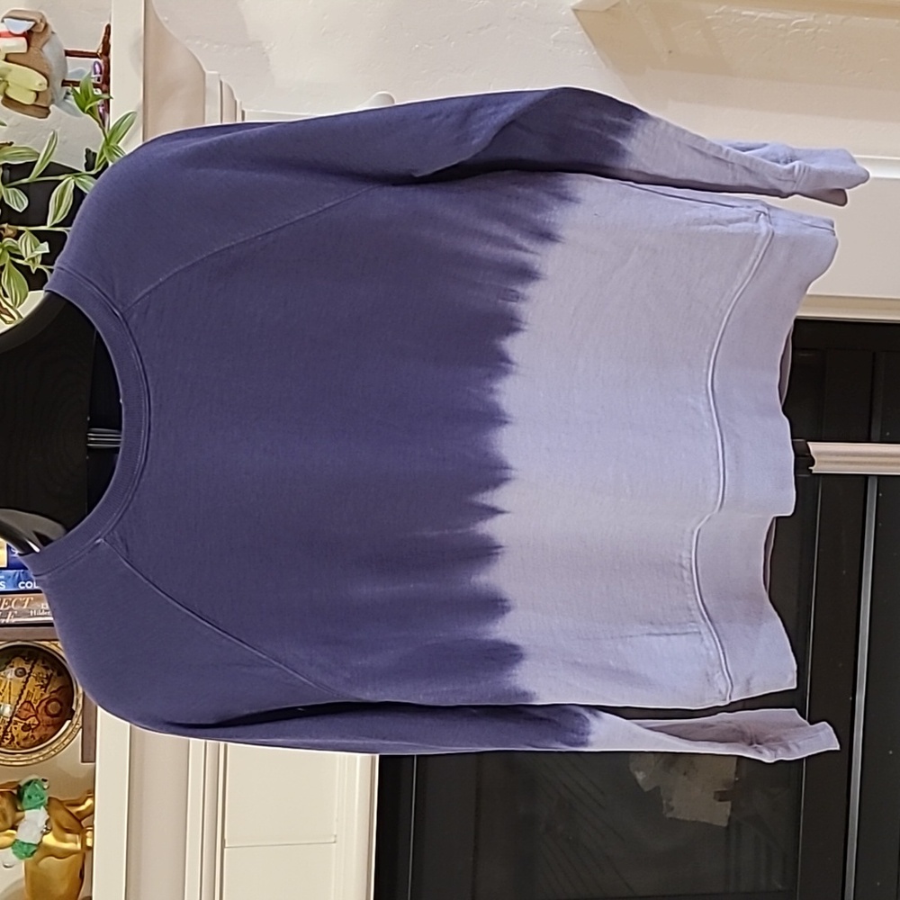 ATHLETA OMBRE SWEATSHIRT WOMENS SIZE SMALL BLUE AND GRAY